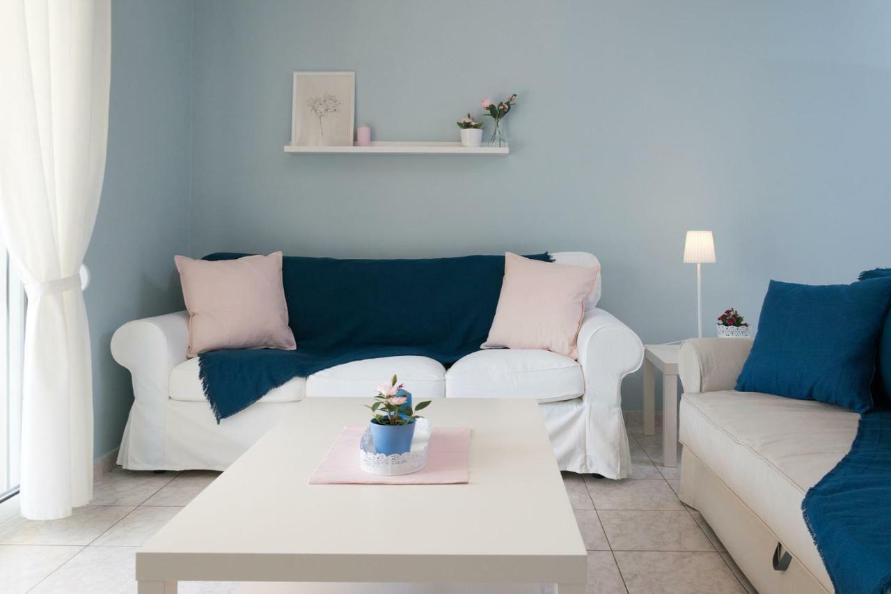 Casa Di Emma Lägenhet Néa Péramos Exteriör bild
